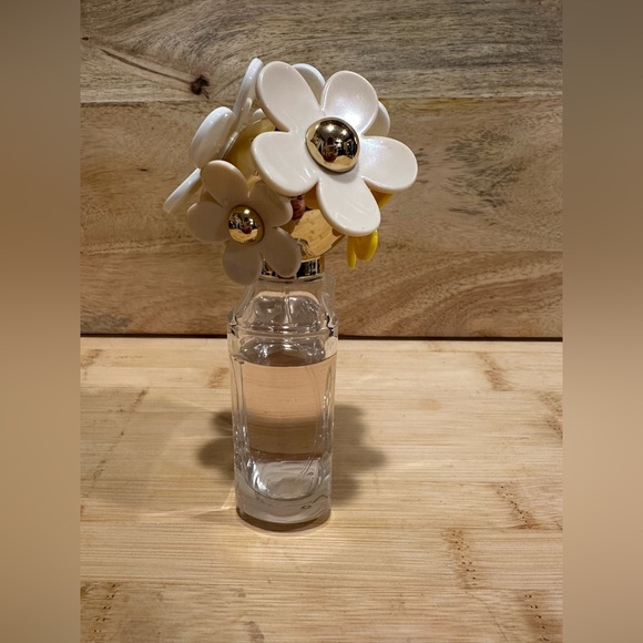 Marc Jacobs Daisy Eau So Fresh 75ml Perfume Spray - Picture 5 of 6